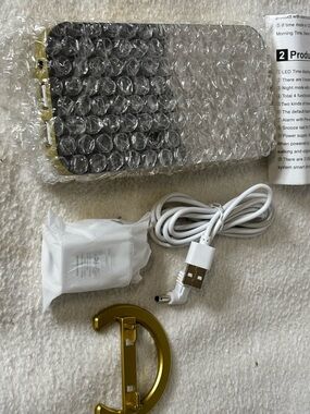 Gold Portable LED Vanity Light with USB Charger